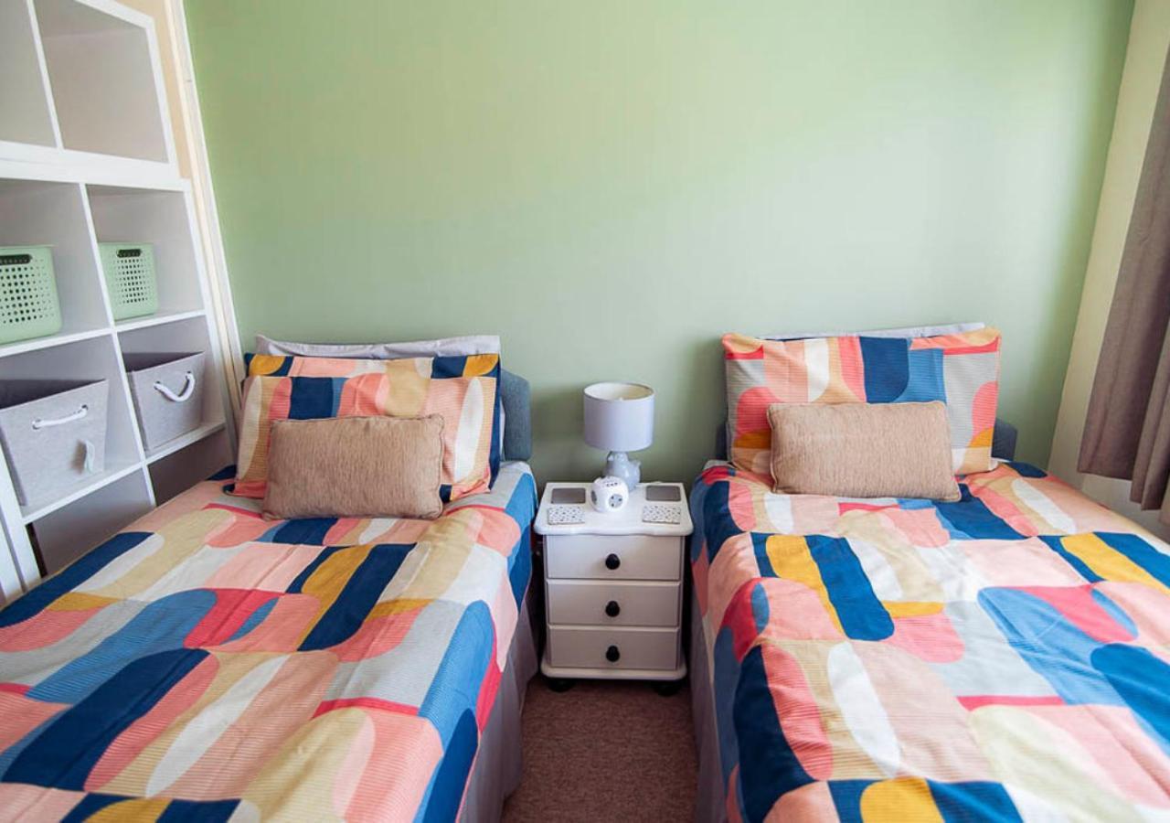 Seacroft At Botany Bay Sleeps 6-8 Holiday home *